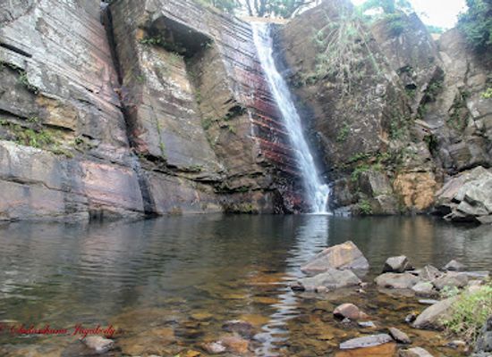 sri-lanka/ruhuna/landmark/bambaragala-estate-waterfall