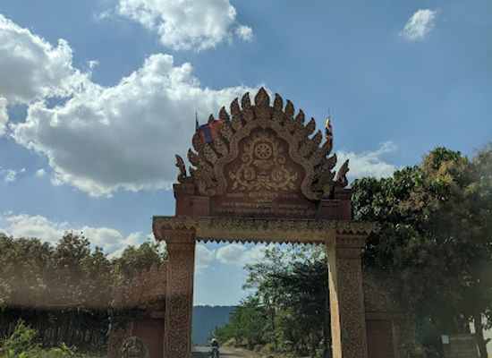 cambodia/preah-vihear-province/landmark/tbeng-meanchey-mountain