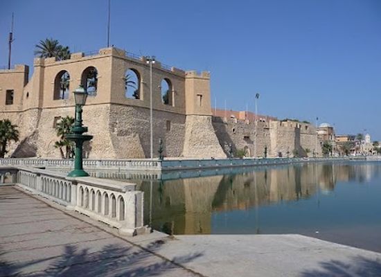 libya/tibesti-mountains/landmark/saraya-museum