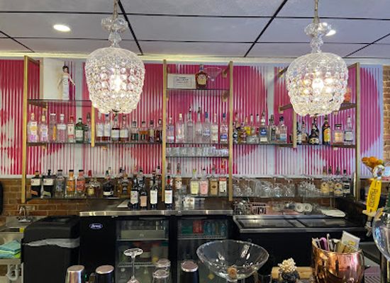 oklahoma/enid/landmark/pj-s-champagne-bar