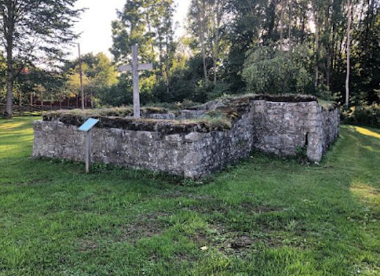 sweden/vastergotland/landmark/overkyrke-kyrkoruin