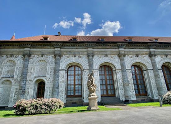 czechia/prague/hradcany/landmark/ball-room-of-prague-castle