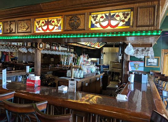 wisconsin/kenosha/landmark/boat-house-pub-eatery