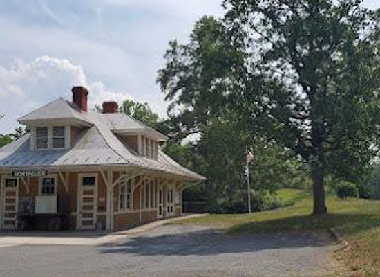 virginia/piedmont/landmark/montpelier-railroad-station-restored