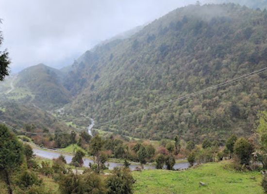 india/tawang/landmark/brama-dung-chung-ani-gompa
