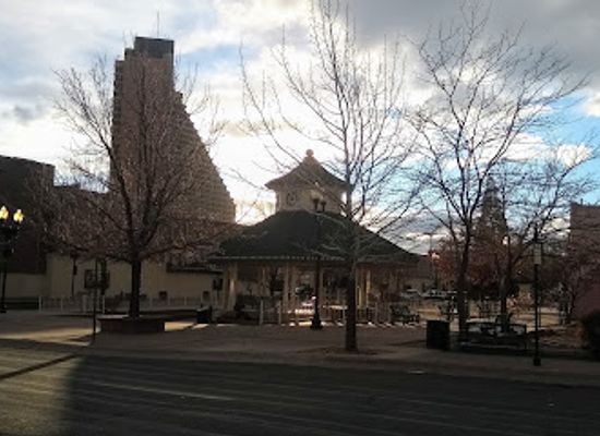 nevada/sparks/landmark/victorian-square
