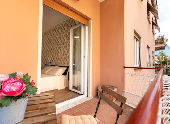 vatican-city/belvedere-courtyard/landmark/comfy-vatican-suite