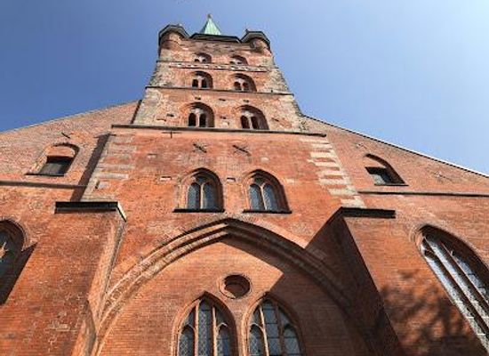 germany/lubeck/landmark/st-peter-s-church