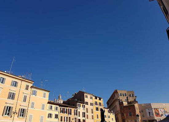 italy/rome/campo-de-fiori/landmark/arco-degli-acetari