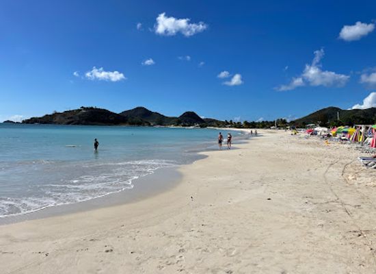 antigua-and-barbuda/jolly-harbour/landmark/pop-up-beach-bar