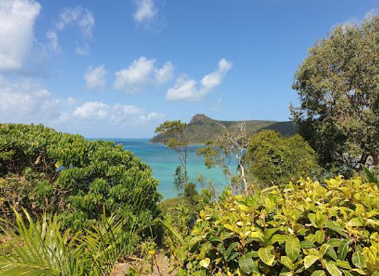 australia/whitsunday-islands/landmark/all-saints-chapel