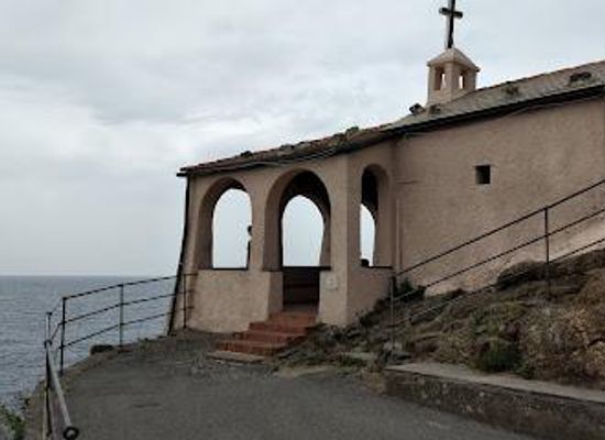 italy/lunigiana/landmark/cappella-della-madonnina-della-punta