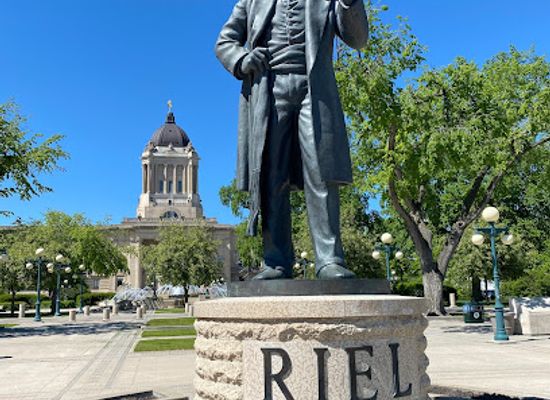 canada/winnipeg/landmark/louis-riel-sculpture