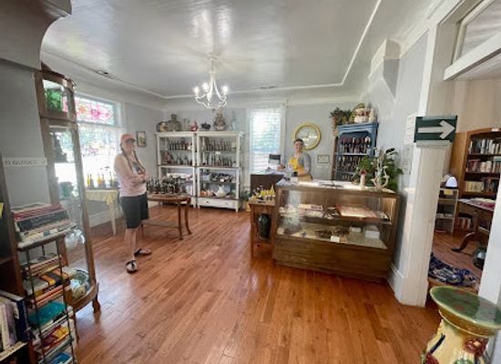 utah/vernal/landmark/adelia-s-garden