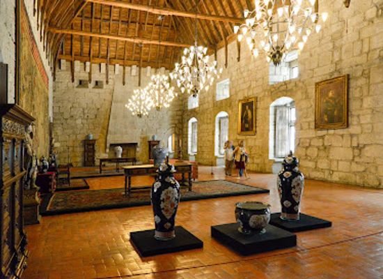 portugal/minho/landmark/palace-duques-de-braganca