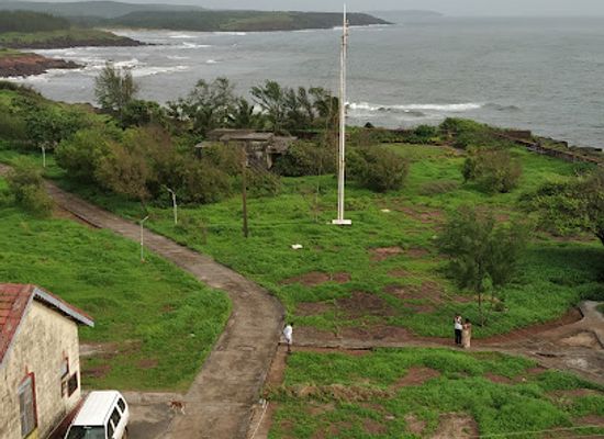 india/konkan-coast/landmark/jaigad-light-house