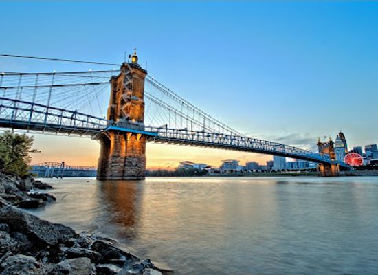 kentucky/covington/landmark/the-cincy-region-tourism-alliance