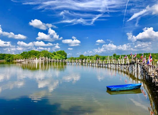 thailand/chumphon/landmark/nong-yai-wooden-bridge