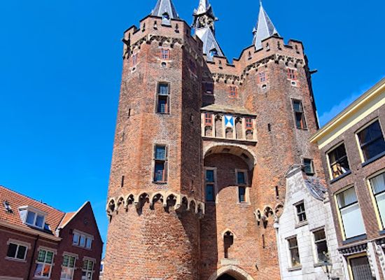 netherlands/zwolle/landmark/sassenpoort