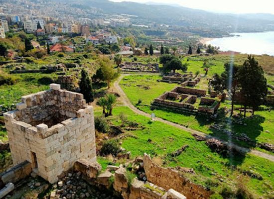 lebanon/jbeil/landmark/el-l-shaped-temple