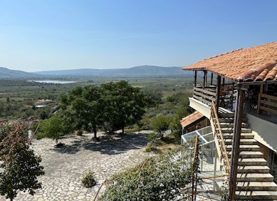 albania/puka/landmark/agroturizem-hylli-i-drites