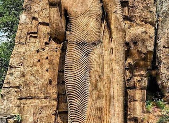 sri-lanka/northern-province/landmark/avukana-buddha-statue