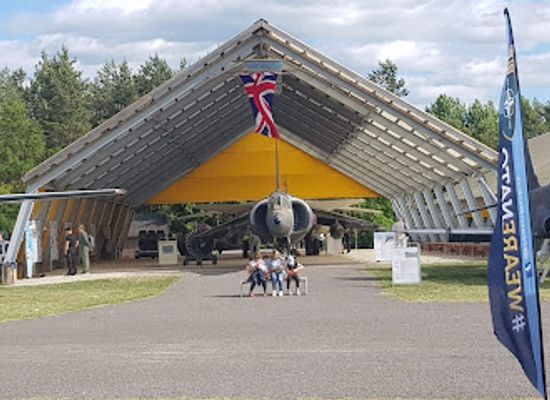 estonia/tartu-university/landmark/estonian-aviation-museum