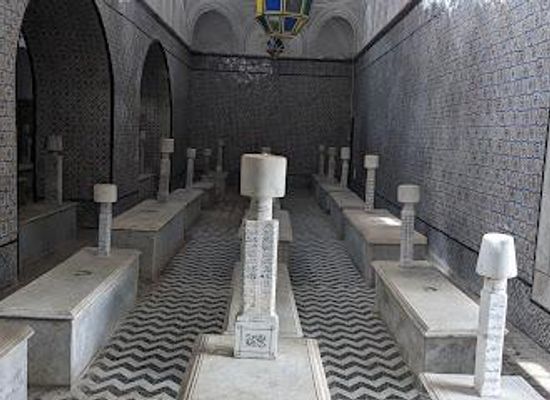 tunisia/tunis/landmark/tourbet-el-bey