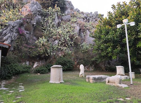 turkiye/phrygia/landmark/goodness-rocks
