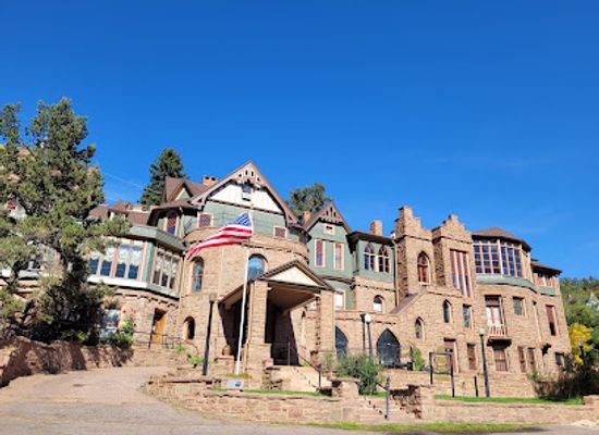 colorado/colorado-springs/manitou-springs/landmark/miramont-castle-museum-and-the-queen-s-parlour-tea-room