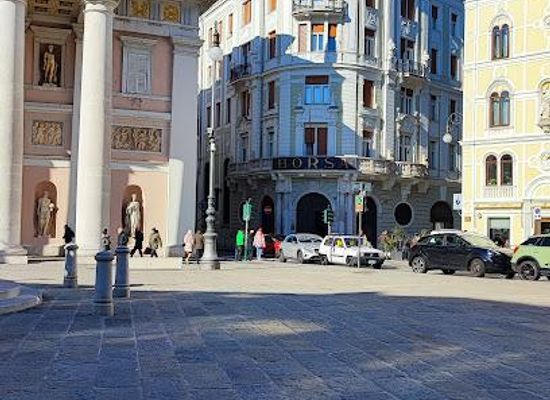 slovenia/coastal-karst/landmark/borsa-vecchia-borse