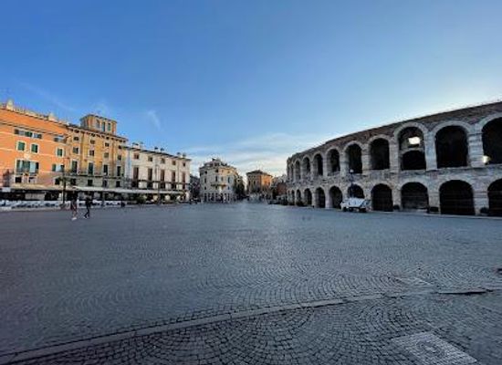 italy/verona/landmark/piazza-bra