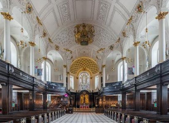 united-kingdom/london/landmark/st-clement-danes-church