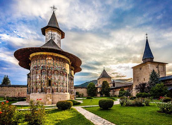 romania/bucovina/landmark/sucevita-monastery