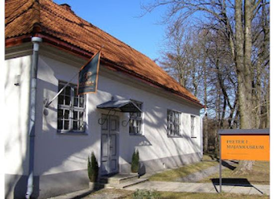 estonia/laane-viru-county/landmark/peter-the-great-house-museum