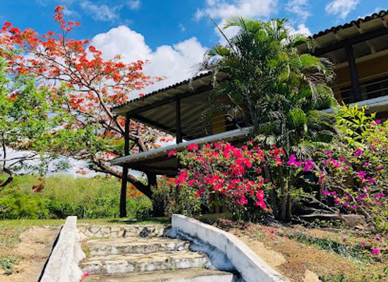 panama/azuero-peninsula/landmark/venao-surf-lodge