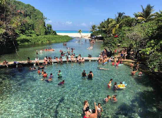 dominican-republic/barahona/landmark/playa-los-patos