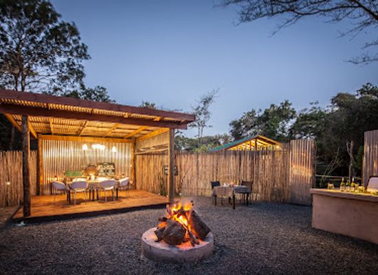 south-africa/elephant-coast/landmark/makakatana-bay-lodge
