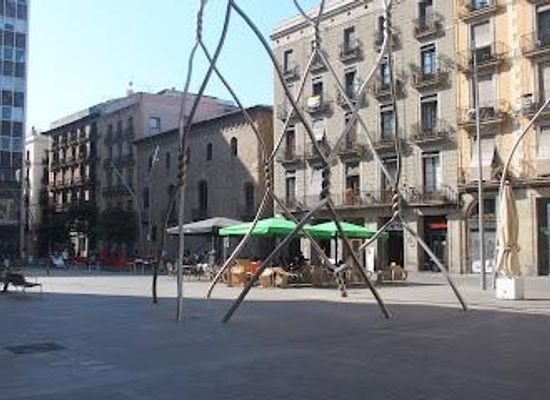 spain/barcelona/landmark/placa-de-sant-miquel
