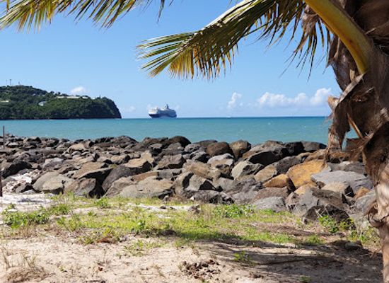 saint-lucia/castries-quarter/landmark/vigie-beach