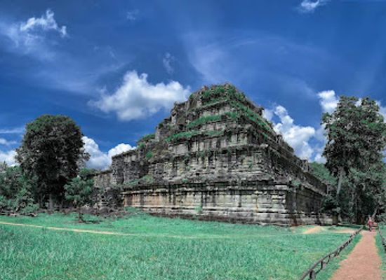 cambodia/kampong-thom/landmark/koh-ker-temple