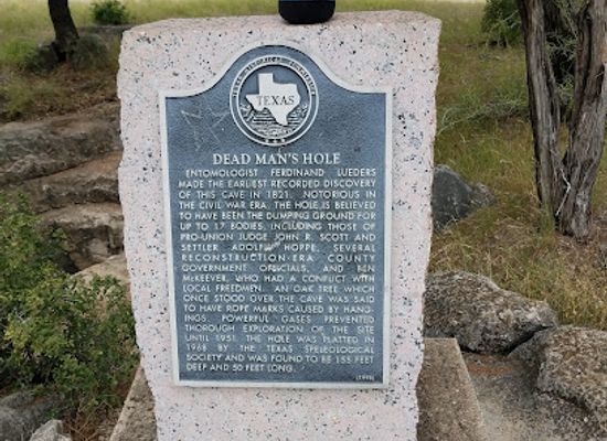 texas/north-texas/landmark/dead-man-s-hole-historical-landmark