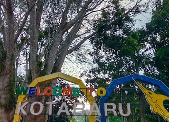 indonesia/south-kalimantan/landmark/gedambaan-beach-kotabaru