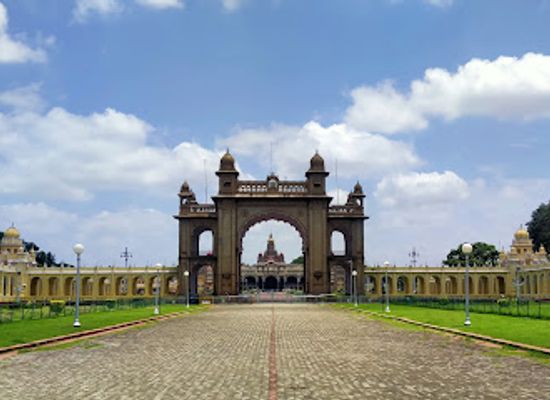 india/mysore/landmark/mysore-palace-gardens