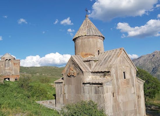 armenia/yeghegis-village/landmark/tsakhats-kar