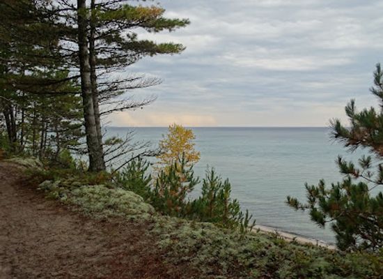 michigan/pictured-rocks-national-lakeshore/landmark/beaver-basin-overlook