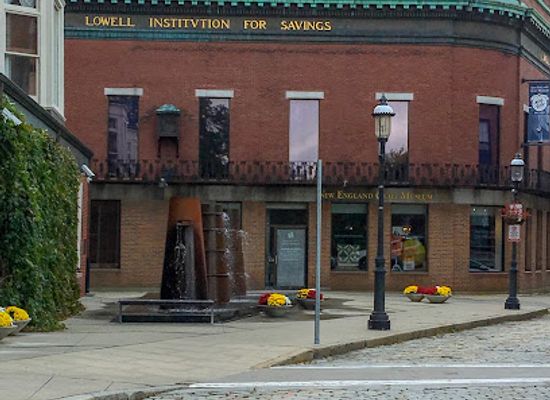 massachusetts/lowell/landmark/the-new-england-quilt-museum