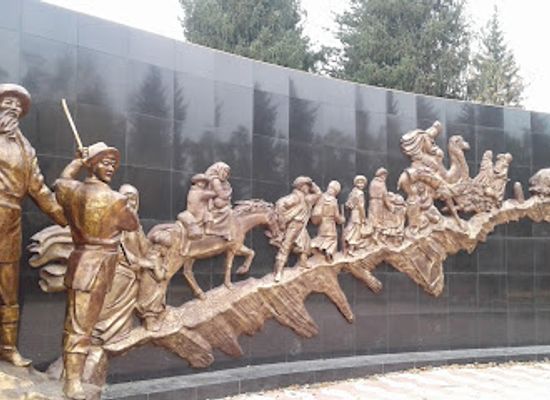 kyrgyzstan/karakol/landmark/URKUN-ESTELIGI