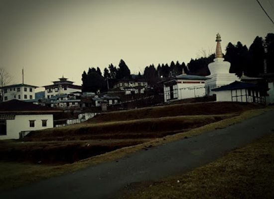 bhutan/bumthang-valley/landmark/ogyen-doh-ngag-chokhorling-dratshang