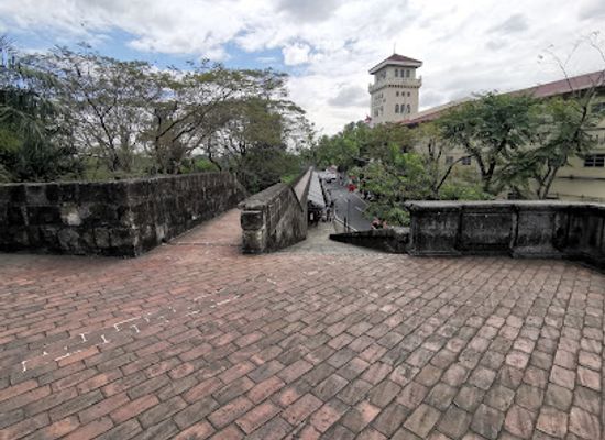 philippines/manila/intramuros/landmark/intramuros-walls